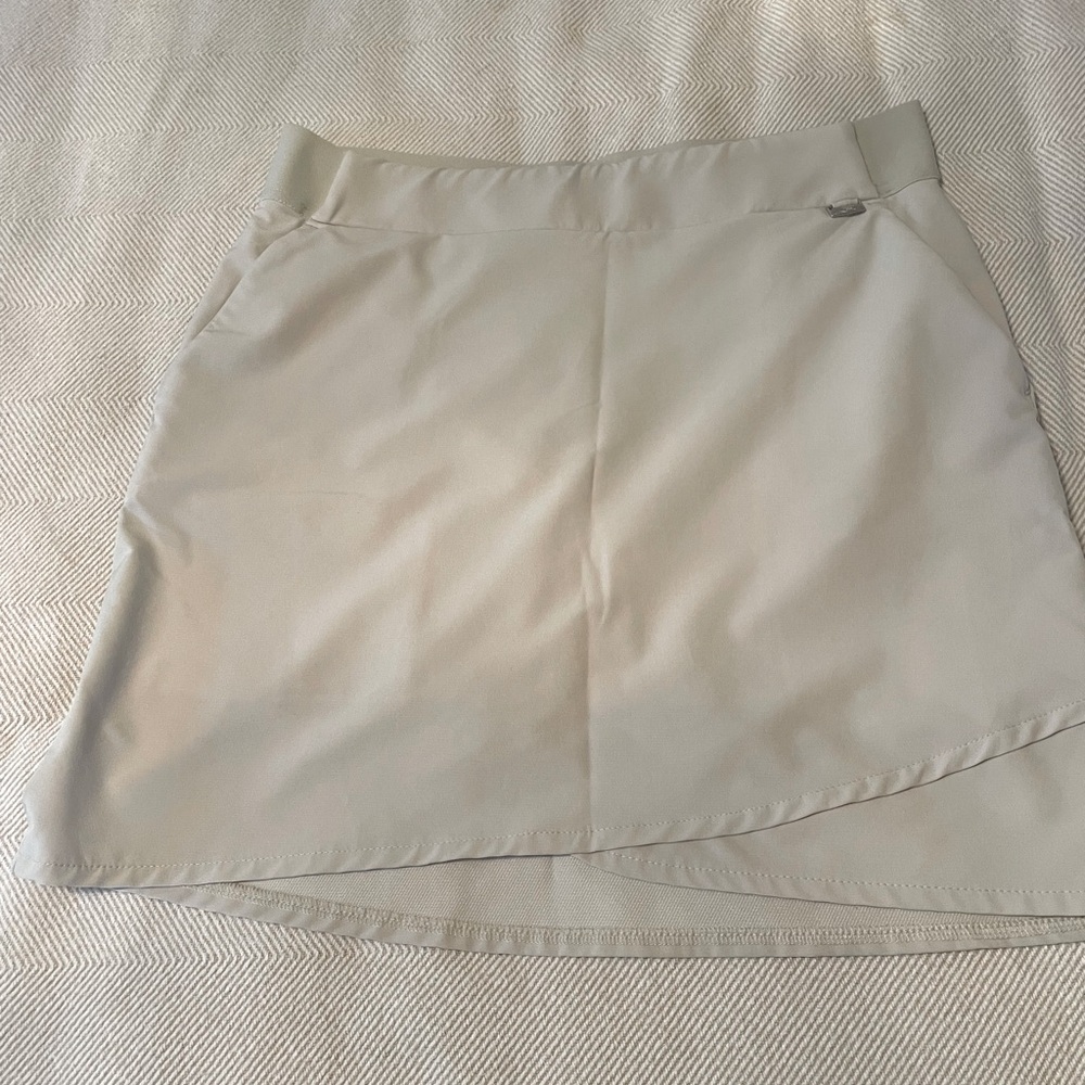 Golf skort